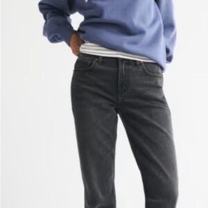 Classic Mid-Rise Straight Jeans in Washed Black